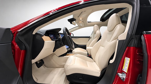 Tesla Model S 12 of 30