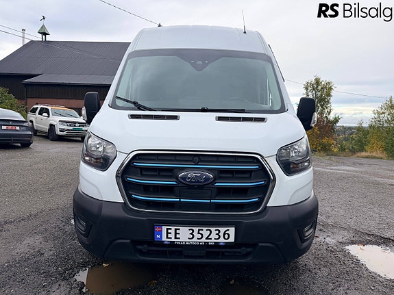 Ford E-Transit 350 L4 Van 3 of 30