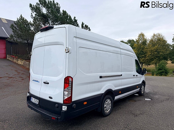 Ford E-Transit 350 L4 Van 7 of 30