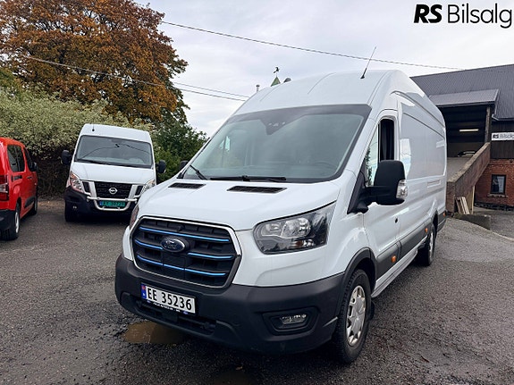 Ford E-Transit 350 L4 Van 2 of 30