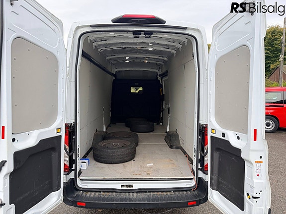 Ford E-Transit 350 L4 Van 13 of 30