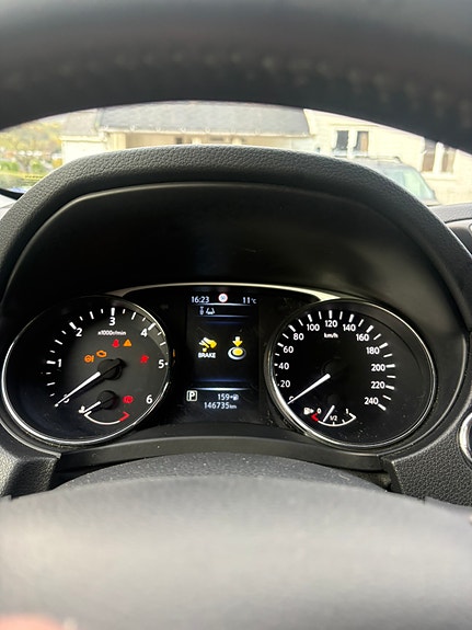 Nissan X-Trail 24 of 30