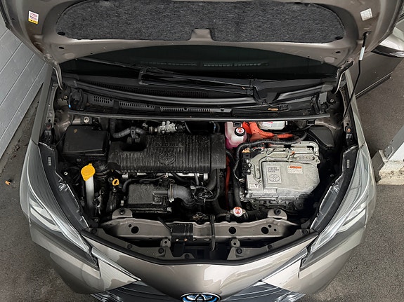 Toyota Yaris 18 of 19