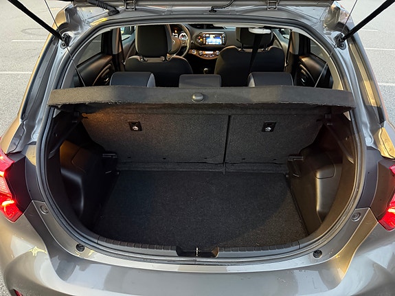 Toyota Yaris 17 of 19