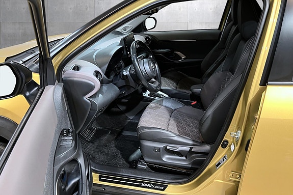 Toyota Yaris Cross 10 of 30