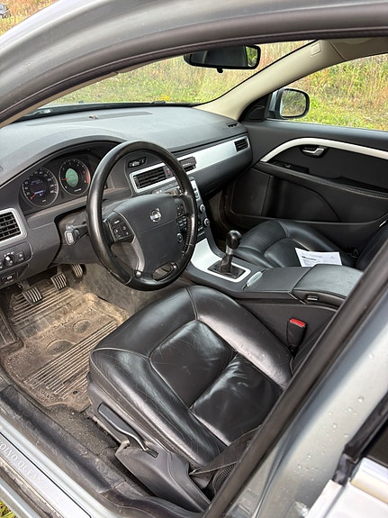 Volvo V70 13 of 14