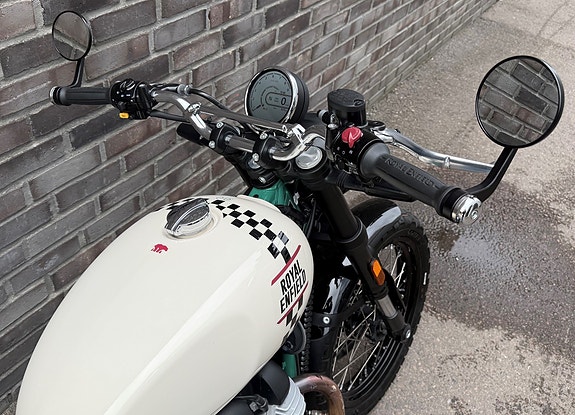 Royal Enfield Bear 650 4 of 12