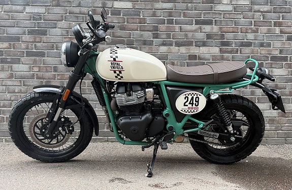 Royal Enfield Bear 650 7 of 12
