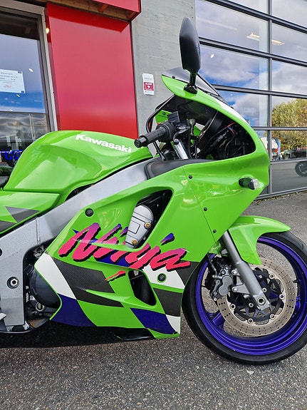 Kawasaki Ninja ZX-6R 5 of 9
