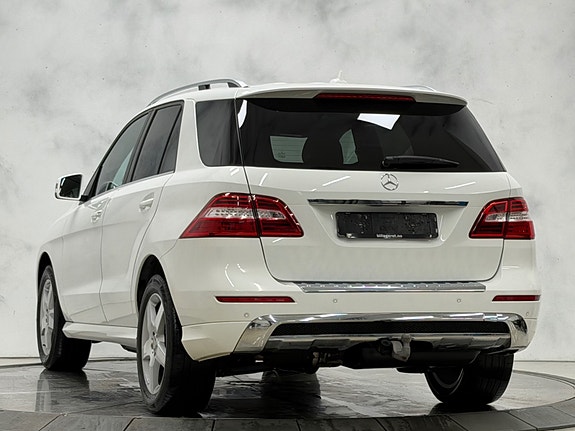 Mercedes-Benz ML250 10 of 30