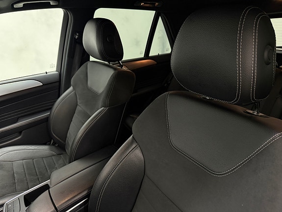 Mercedes-Benz ML250 19 of 30