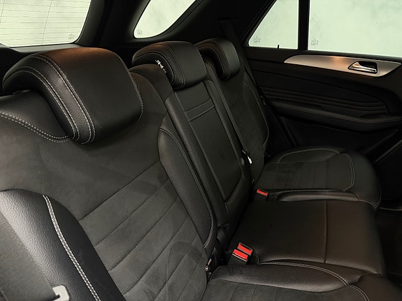 Mercedes-Benz ML250 23 of 30