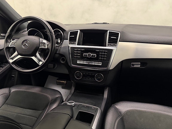 Mercedes-Benz ML250 18 of 30
