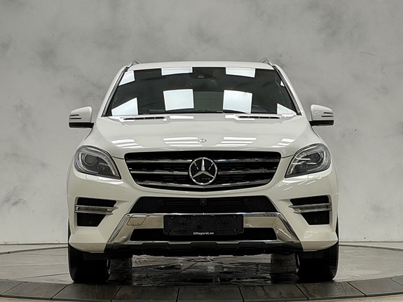 Mercedes-Benz ML250 3 of 30
