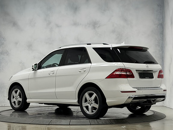 Mercedes-Benz ML250 11 of 30