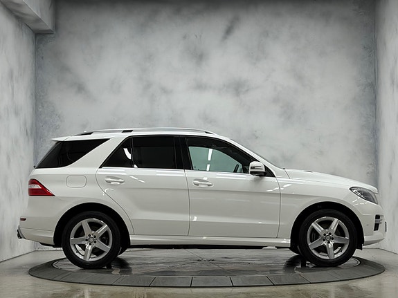Mercedes-Benz ML250 6 of 30