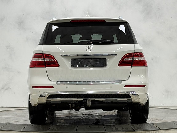 Mercedes-Benz ML250 9 of 30