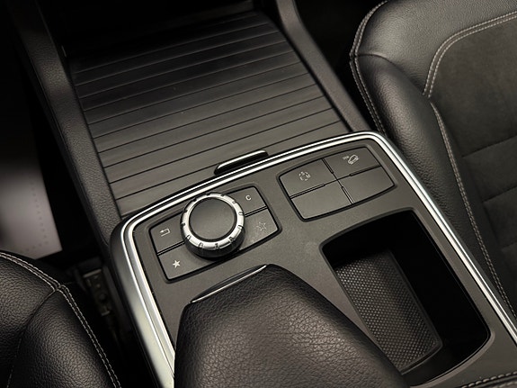 Mercedes-Benz ML250 29 of 30