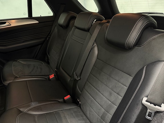 Mercedes-Benz ML250 21 of 30