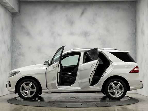 Mercedes-Benz ML250 13 of 30