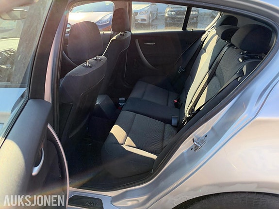BMW 1-Serie 9 of 10