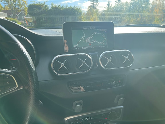 Mercedes-Benz X350 d 7 of 11