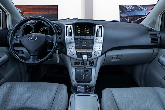 Lexus RX400h 7 of 27