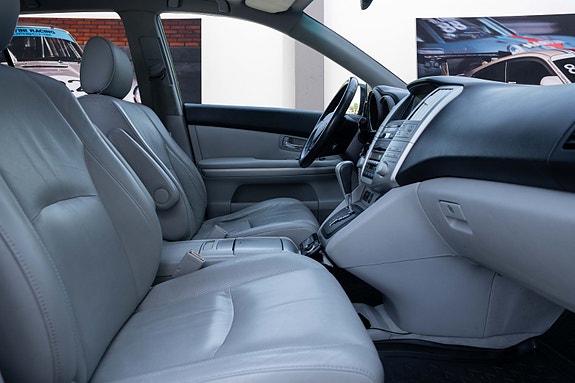 Lexus RX400h 14 of 27