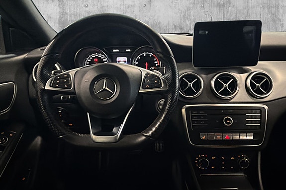 Mercedes-Benz CLA180 15 of 26