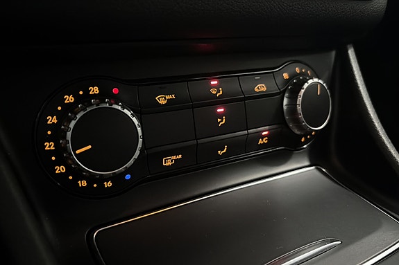 Mercedes-Benz CLA180 24 of 26