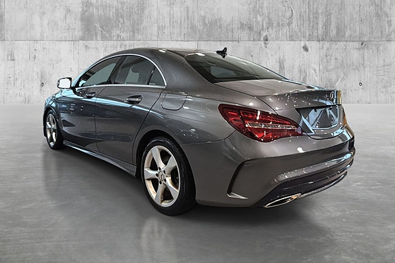 Mercedes-Benz CLA180 7 of 26