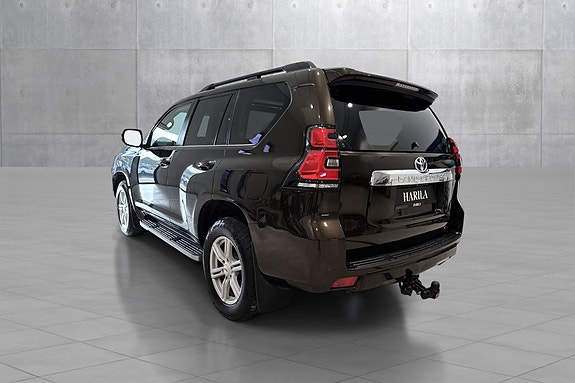 Toyota Land Cruiser 4 of 25