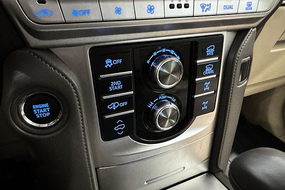 Toyota Land Cruiser 18 of 25
