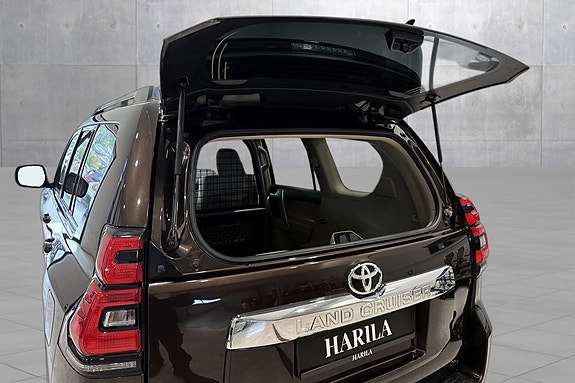 Toyota Land Cruiser 24 of 25