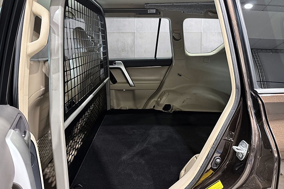 Toyota Land Cruiser 23 of 25