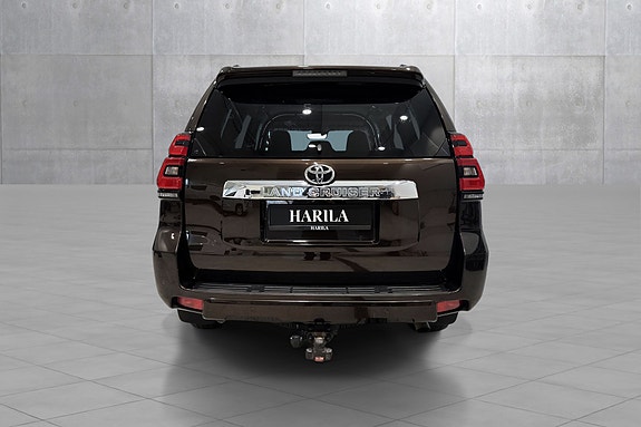 Toyota Land Cruiser 6 of 25