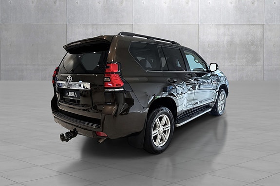 Toyota Land Cruiser 7 of 25