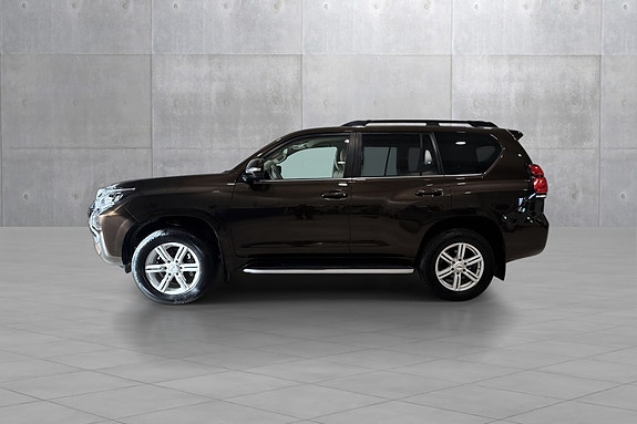 Toyota Land Cruiser 3 of 25