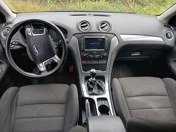 Ford Mondeo 8 of 14