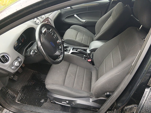 Ford Mondeo 6 of 14