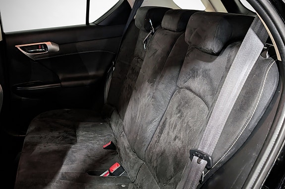 Lexus CT200h 18 of 23
