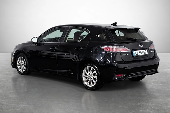 Lexus CT200h 6 of 23