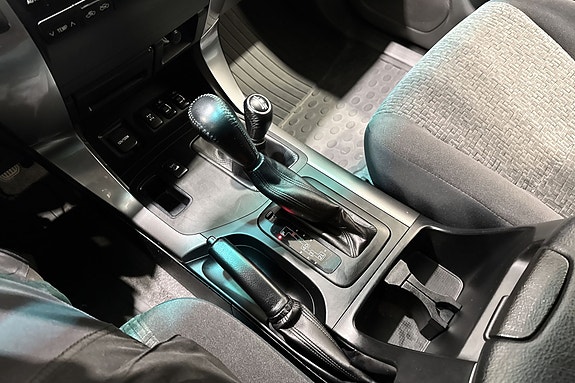 Toyota Land Cruiser 15 of 20