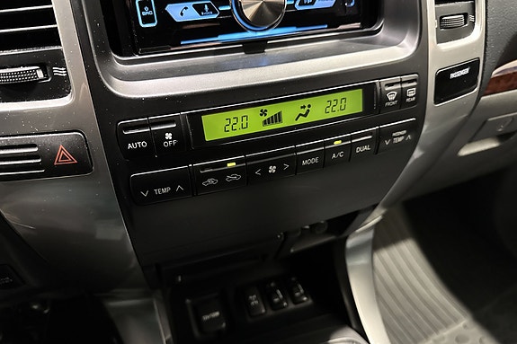 Toyota Land Cruiser 14 of 20