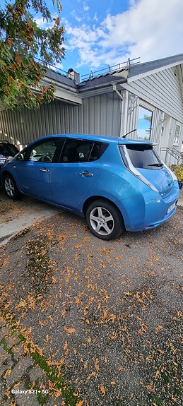 Nissan Leaf 4 of 9