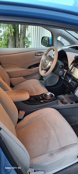 Nissan Leaf 8 of 9