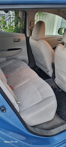 Nissan Leaf 7 of 9