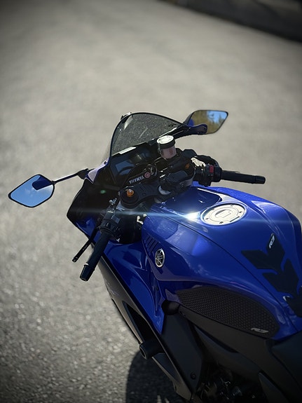 Yamaha R7 7 of 11