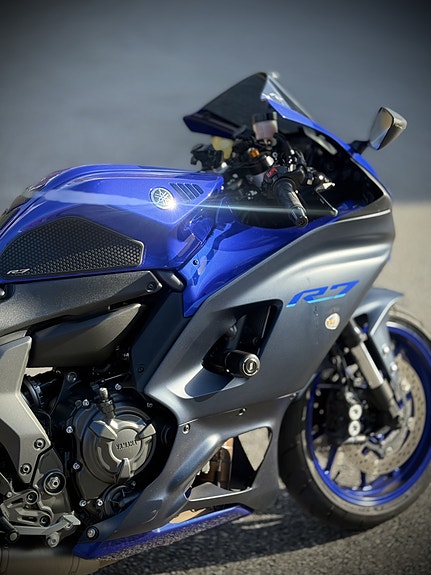 Yamaha R7 3 of 11