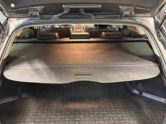 Toyota Avensis 10 of 30